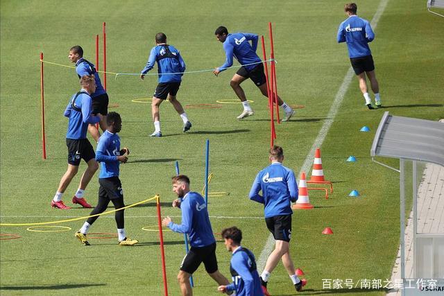 英超-萨拉赫传射迪亚斯破门 利物浦5-0西汉姆联